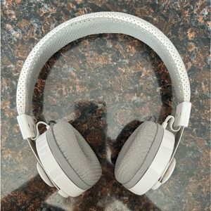 Kids Bluetooth headphones